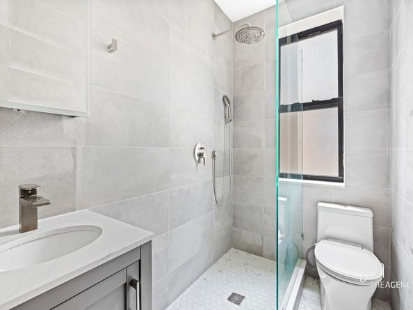 423 15th Street 2B, Brooklyn NY 11215