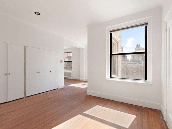 920 Fifth Avenue 10B, New York NY 10021