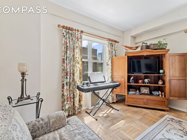 310 Lexington Avenue 15A, New York NY 10016