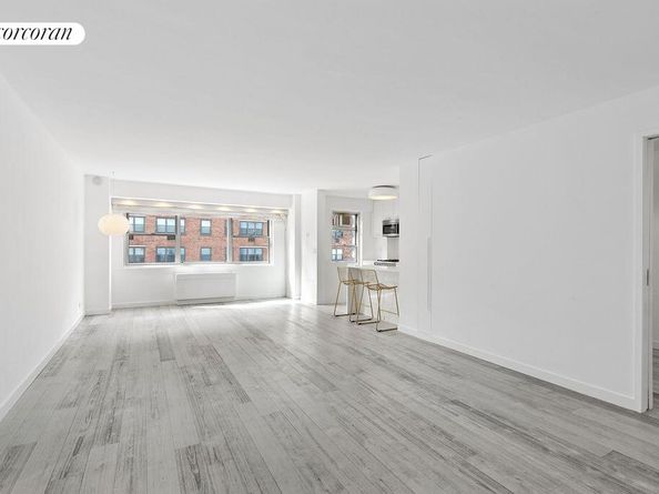 70 East 10th Street 7P, New York NY 10003