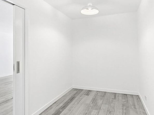 70 East 10th Street 7P, New York NY 10003