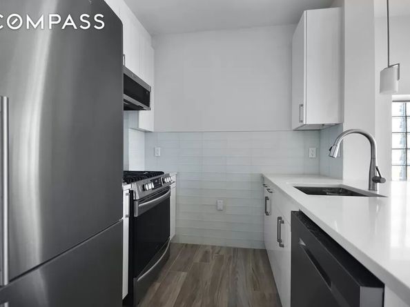 23-16 31st Avenue 7D, Queens NY 11106