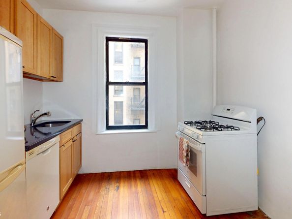 875 West 181st Street 2F, New York NY 10033