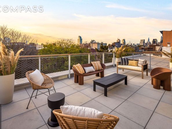584 Leonard Street PHB, Brooklyn NY 11222
