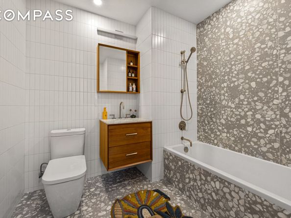 584 Leonard Street PHB, Brooklyn NY 11222