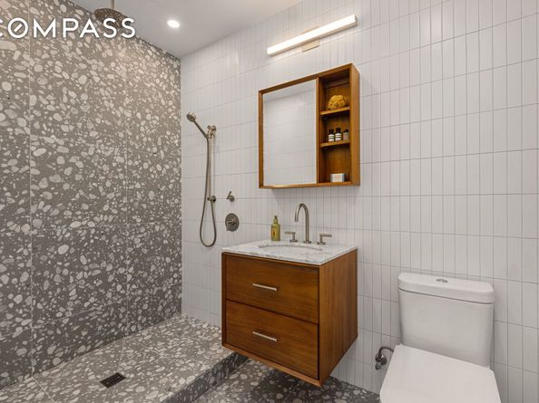 584 Leonard Street PHB, Brooklyn NY 11222