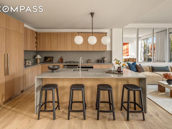 584 Leonard Street PHB, Brooklyn NY 11222