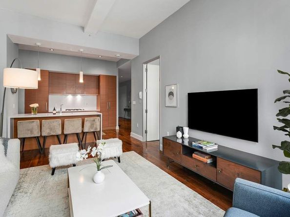 140 West 22nd Street 4C, New York NY 10011