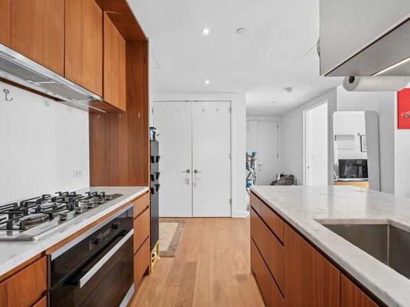 21-30 44th Drive PHF, Queens NY 11101