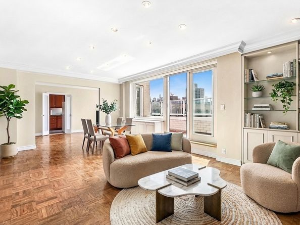 8 East 83rd Street 14C, New York NY 10028