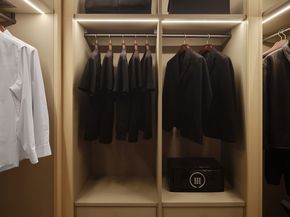 685 5th Avenue PHB, New York NY 10022