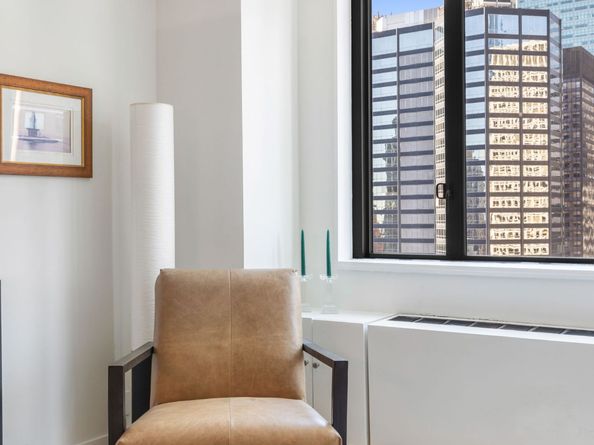 300 East 54th Street 23E, New York NY 10022
