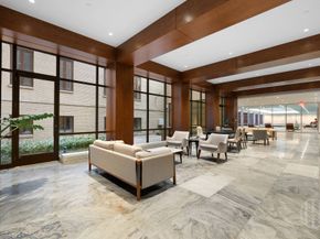 215 East 19th Street 2B, New York NY 10003