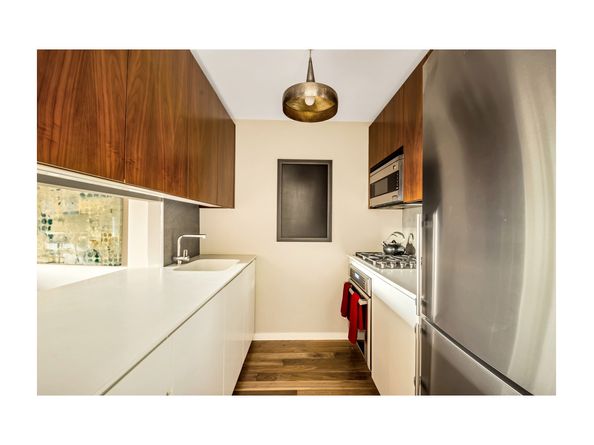 515 East 72nd Street 15D, New York NY 10021