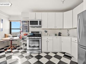 303 Beverley Road 8D, Brooklyn NY 11218