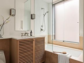 15 Union Square W 30, New York NY 10003