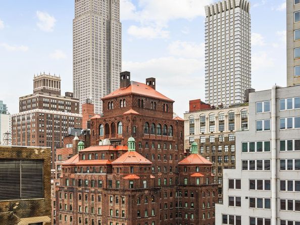 80 Park Avenue 18B, New York NY 10016