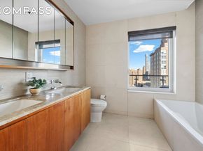 555 West 59th Street 25E, New York NY 10019