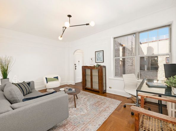 232 East 6th Street 6E, New York NY 10003