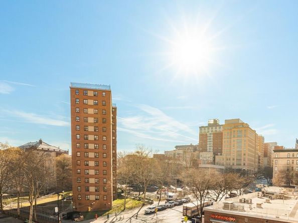 70 La Salle Street 5E, New York NY 10027