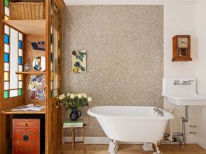 633 East 11th Street 12A, New York NY 10009