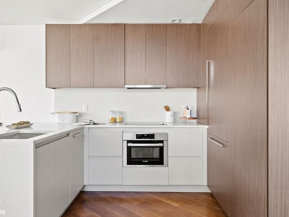 553 West 182nd Street 5F, New York NY 10033