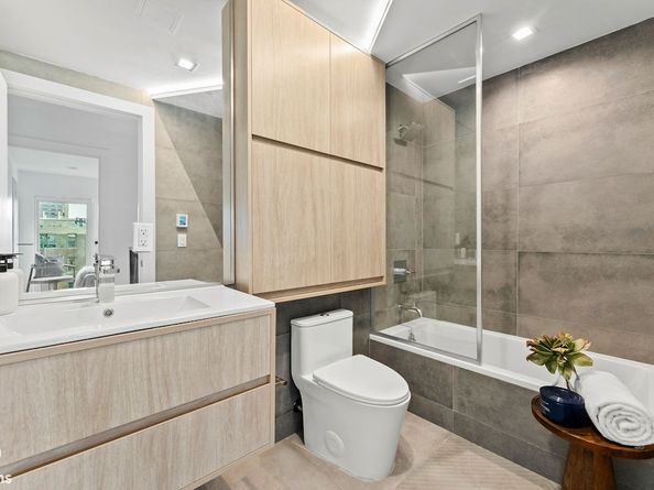553 West 182nd Street 5F, New York NY 10033