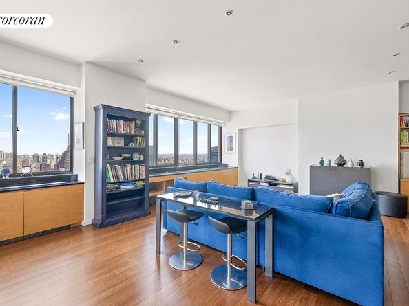 250 East 40th Street PH2A, New York NY 10016