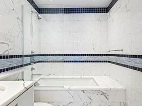 250 East 40th Street PH2A, New York NY 10016