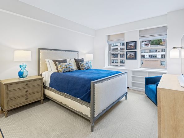 27 West 19th Street 12, New York NY 10011