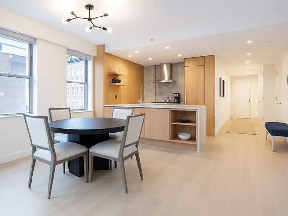 27 West 19th Street 12, New York NY 10011