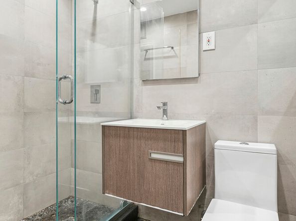 165 Christopher Street 2K, New York NY 10014