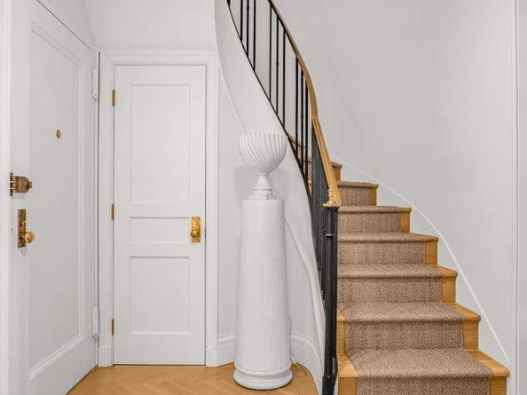 44 East 67th Street 11D, New York NY 10065