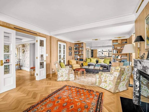 44 East 67th Street 11D, New York NY 10065