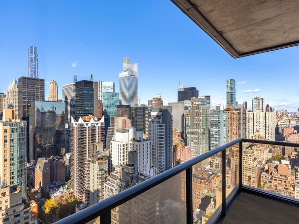 100 United Nations Plaza 35E, New York NY 10017