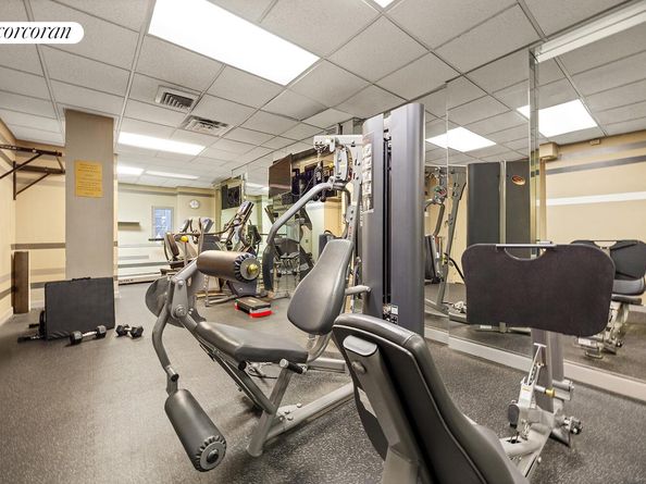 116 Central Park S 4E, New York NY 10019