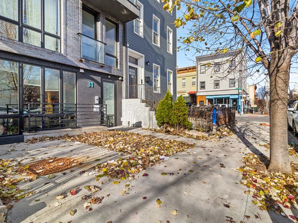 31 Bleecker Street 1R, Brooklyn NY 11221