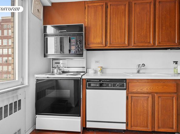 1065 Park Avenue 22D, New York NY 10128