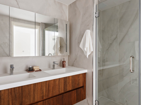 355 West 39th Street 3A, New York NY 10018