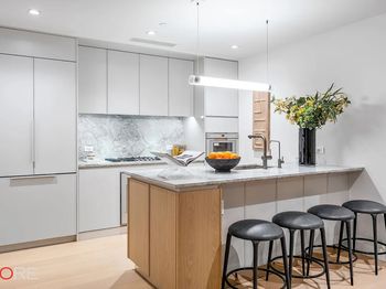 250 East 25th Street