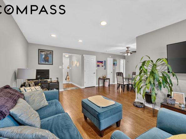 67-50 Thornton Place 1T, Queens NY 11375