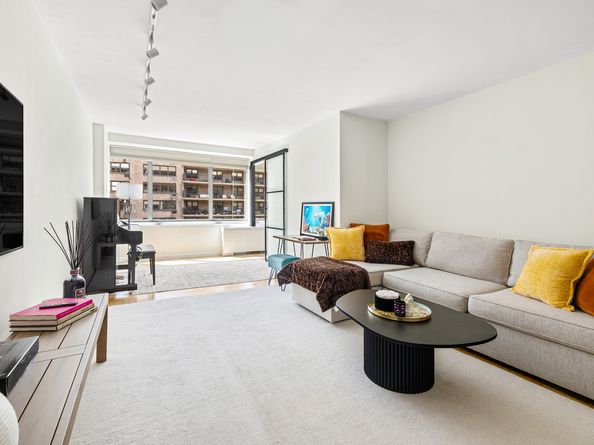 315 West 70th Street 14B2, New York NY 10023
