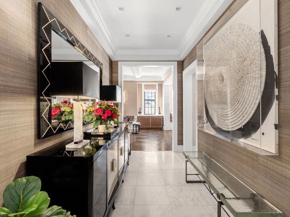 21 East 66th Street 8W, New York NY 10065
