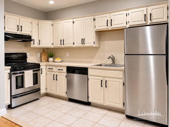 2098 Frederick Douglass Boulevard 3E, New York NY 10026