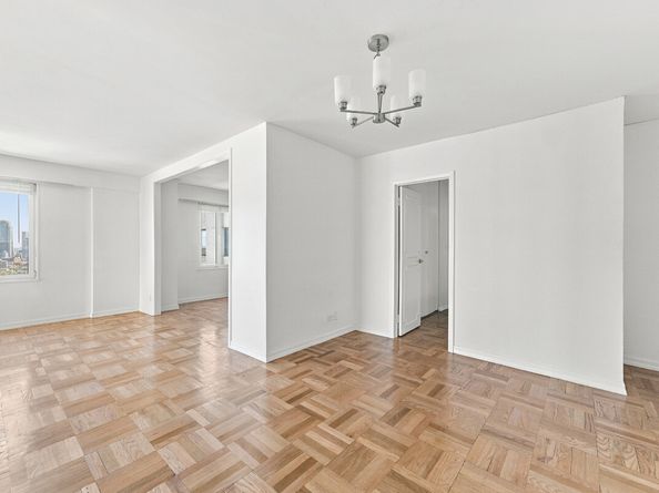303 East 57th Street 28EF, New York NY 10022