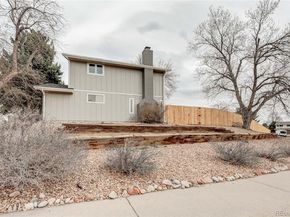 1424 S Simms Street, Lakewood CO 80232