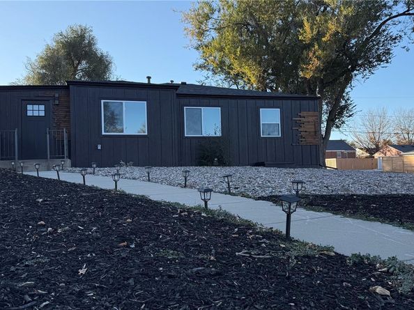 1285 Roslyn Street, Denver CO 80220