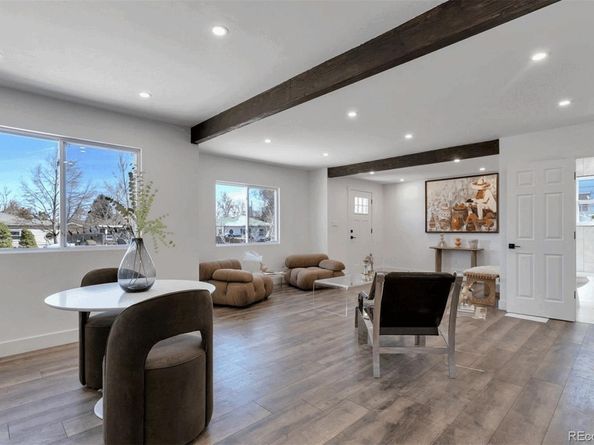 1285 Roslyn Street, Denver CO 80220