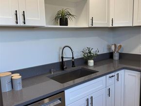 1285 Roslyn Street, Denver CO 80220