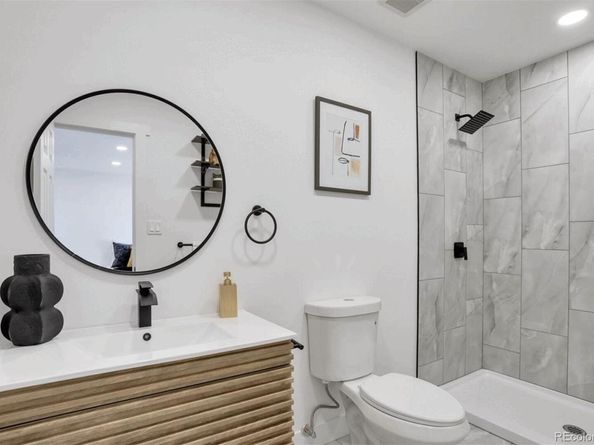 1285 Roslyn Street, Denver CO 80220